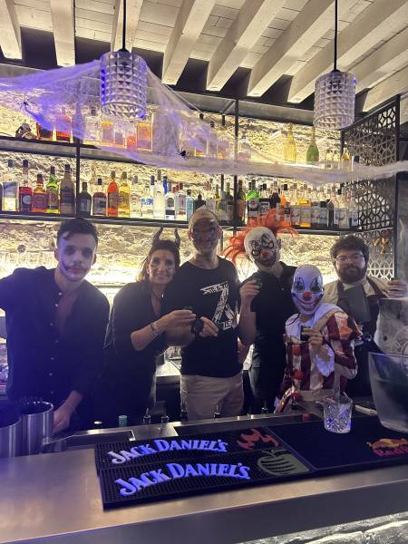 Animation DJ et éclairage pour une soirée Halloween à Lyon